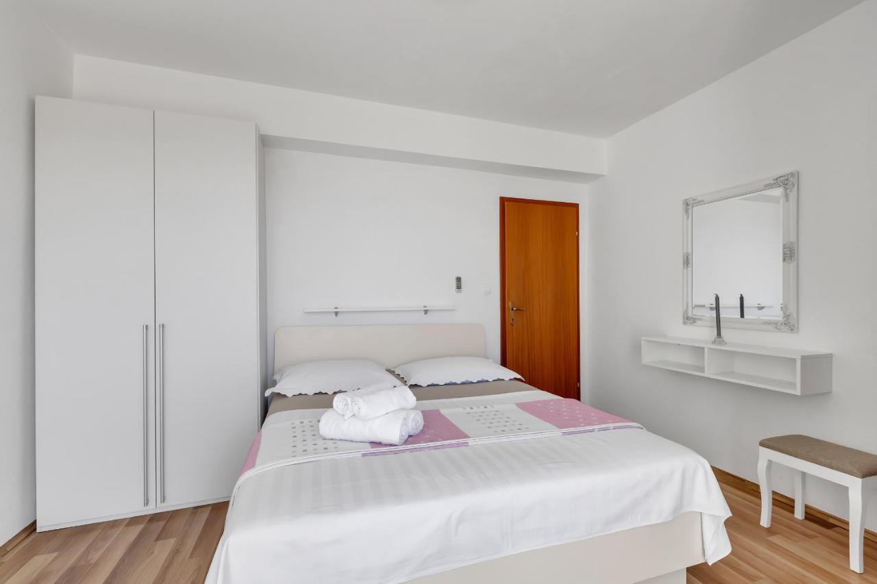 Apartmani Verica Tucepi Exterior photo